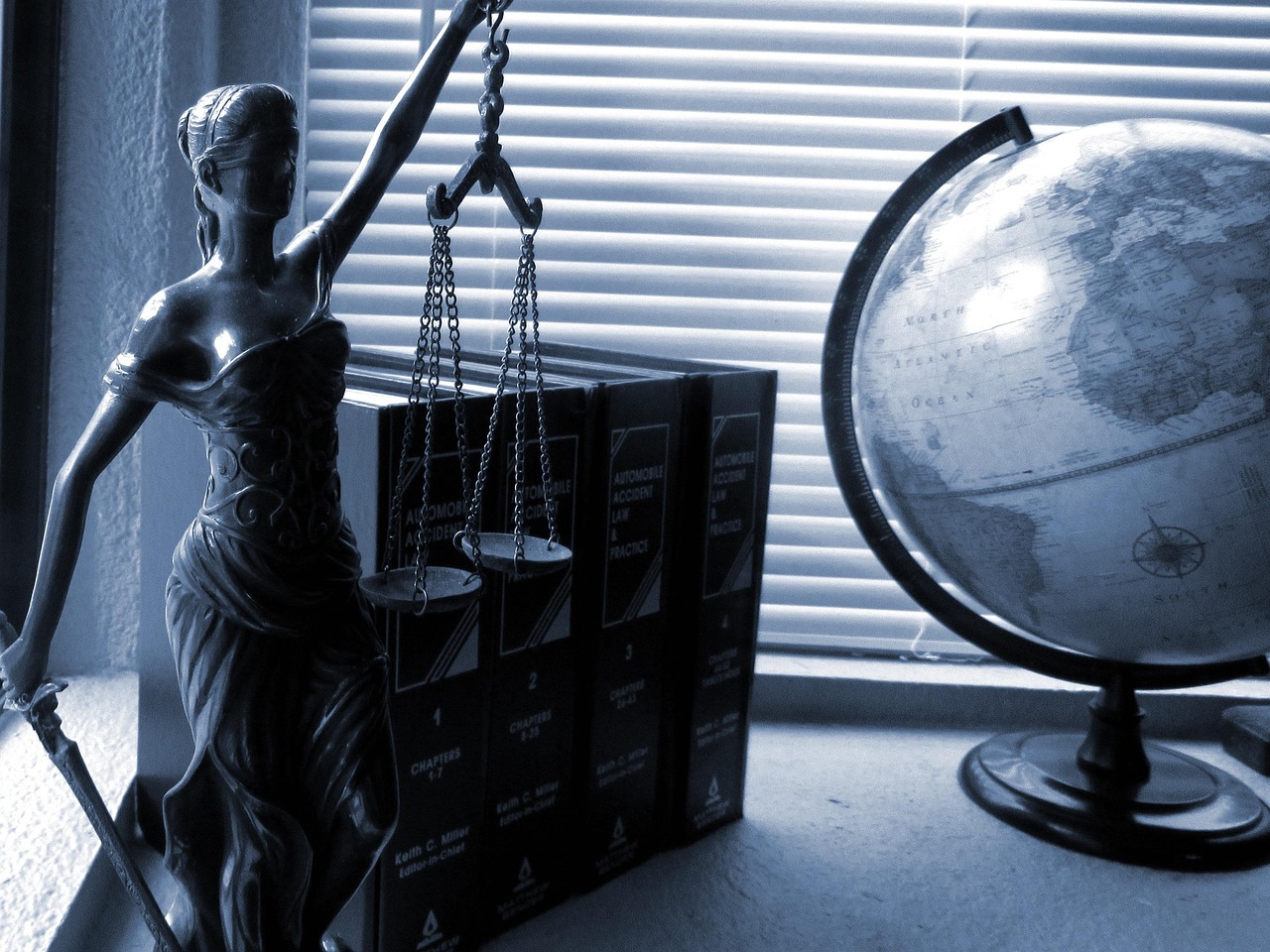 弁護士による無料相談でフリーランスが借金問題を解決する方法は？